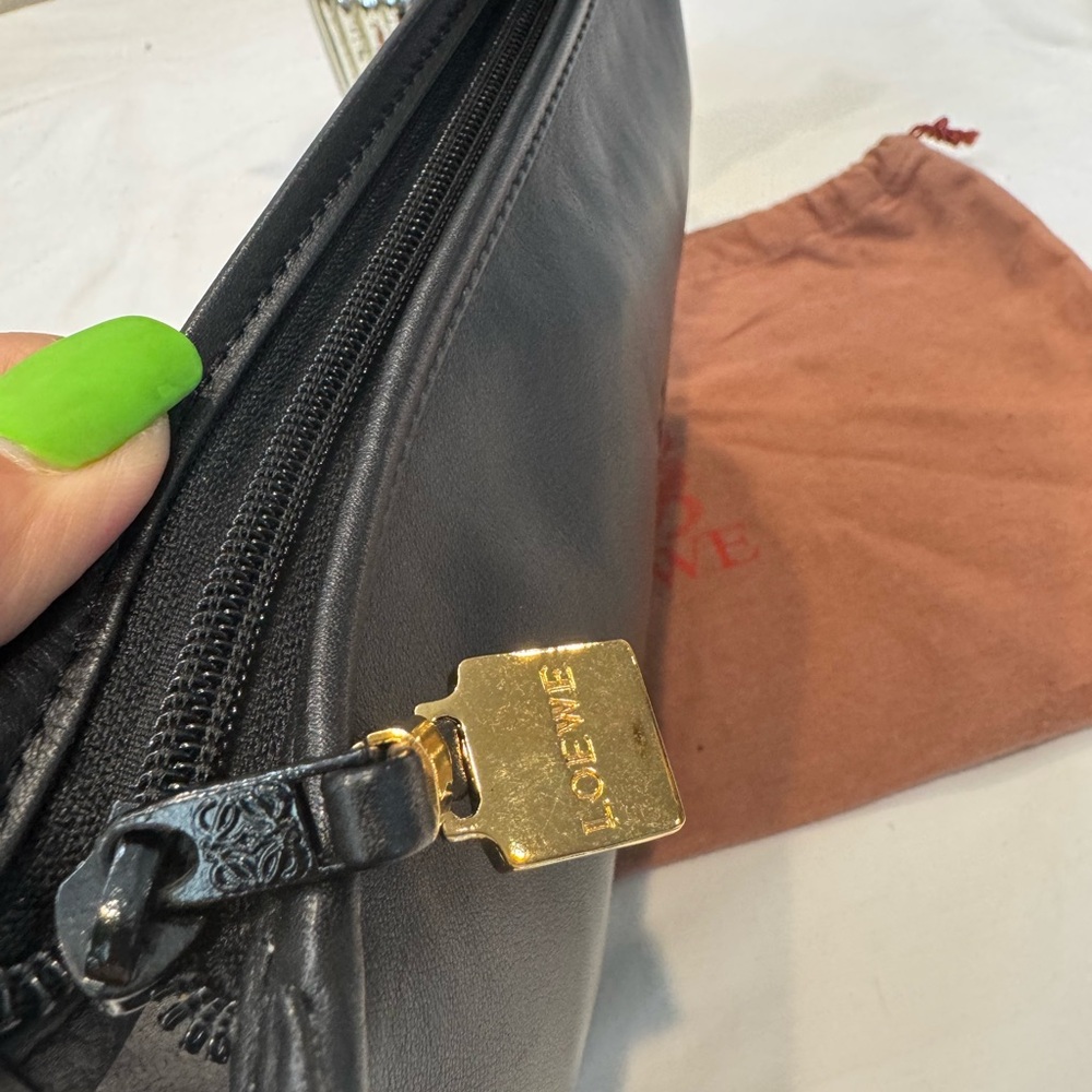 Authentic Loewe Black Leather clutch Bag with Minimalist Design - Picture 11 of 11